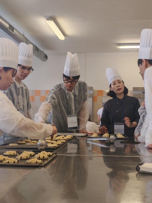 NÁVŠTĚVA STUDENTŮ A PEDAGOGŮ Z JIŽNÍ KOREJE 8  